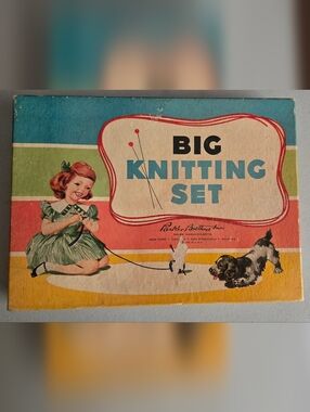Big Knitting Set Vintage Box